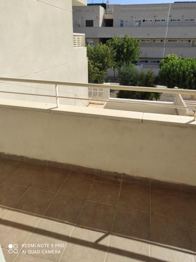 Habitaciones En Casa Compartida Retamar Almería Exteriér fotografie