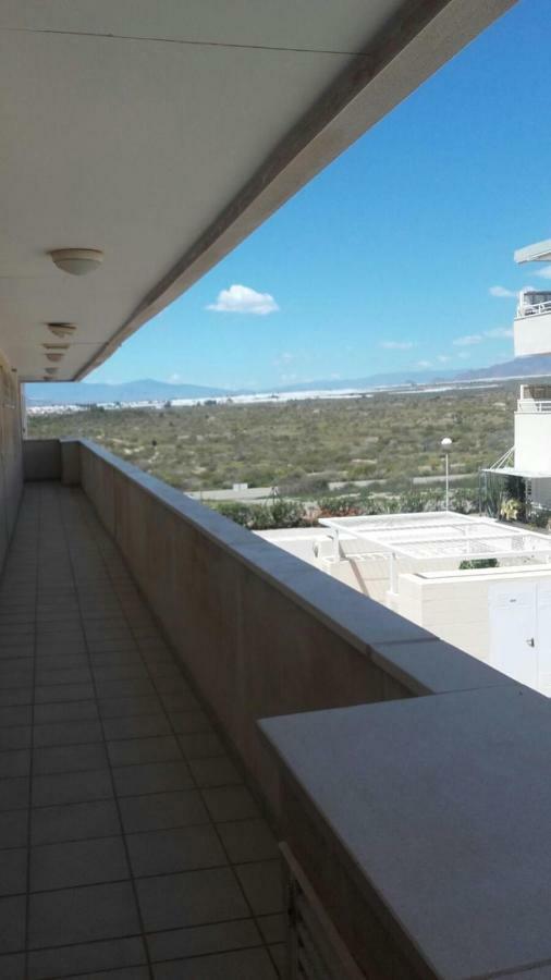Habitaciones En Casa Compartida Retamar Almería Exteriér fotografie