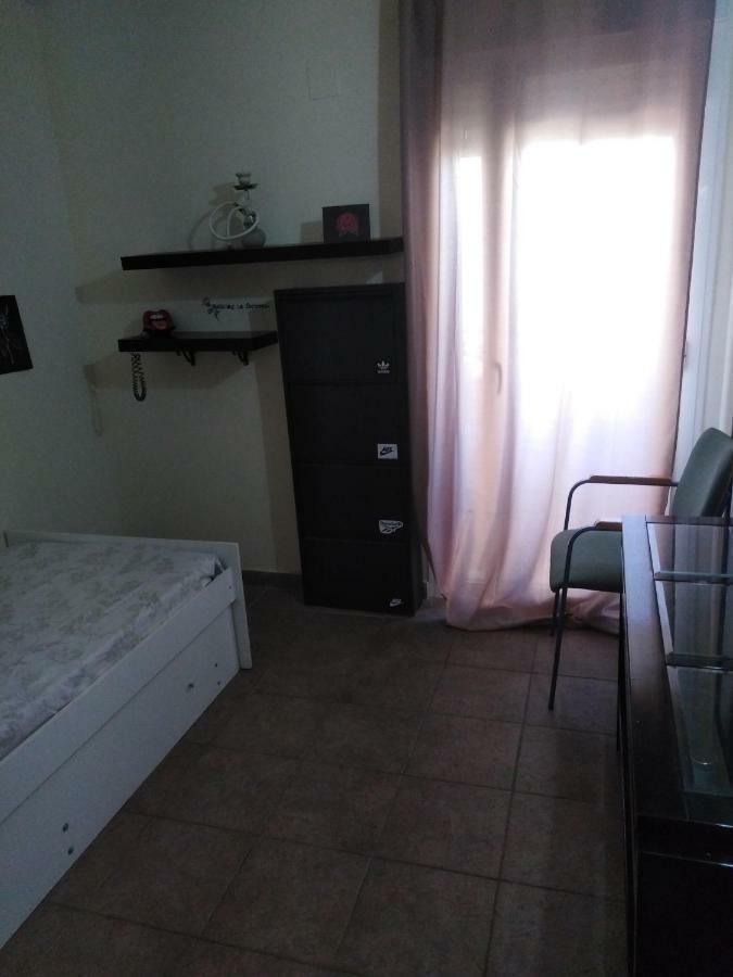 Habitaciones En Casa Compartida Retamar Almería Exteriér fotografie