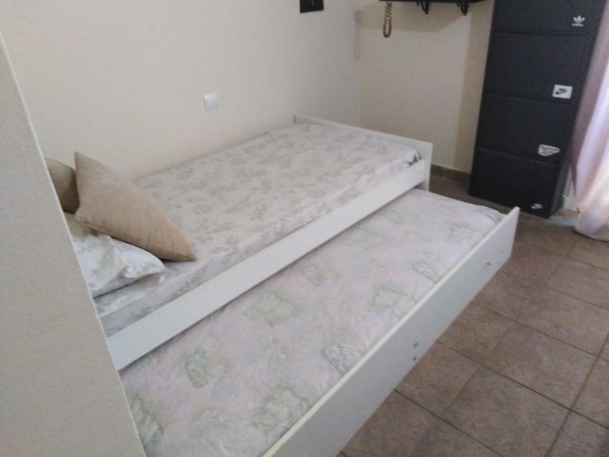 Habitaciones En Casa Compartida Retamar Almería Exteriér fotografie